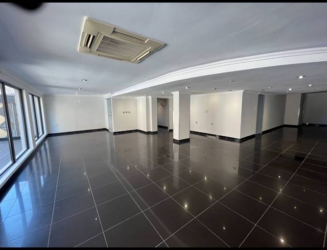 109M² OFFICE TO LET IN ROSEBANK